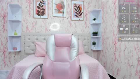 Victoria Houston  online show from December 11, 4:39 am