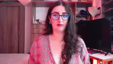 Victoria online show from April 22, 9:12 pm