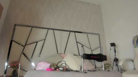 Victoria Sofia online show from November 4, 7:19 pm