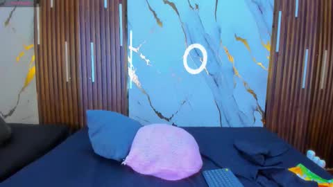 Victoria  online show from October 15, 8:55 pm