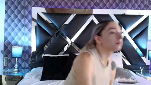 victtoria lee online show from February 10, 7:17 pm