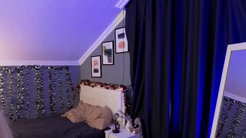 Eva online show from June 7, 11:39 am