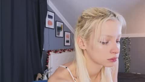 Eva online show from April 26, 1:42 pm