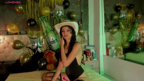 Violet online show from September 29, 5:29 pm