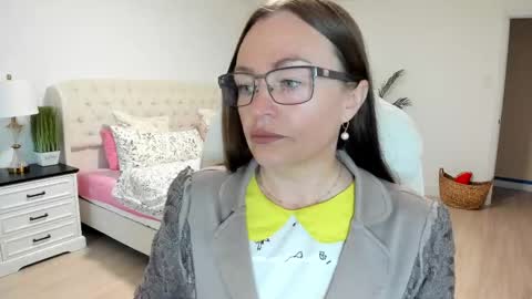 Ukrainian-woman online show from September 25, 12:04 pm