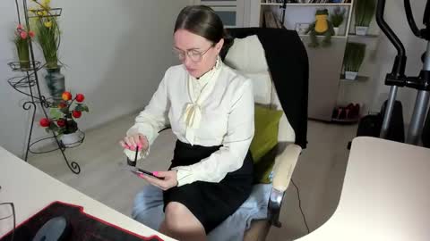 Ukrainian-woman online show from January 17, 1:51 pm