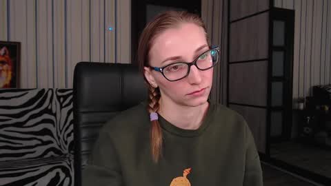 Snapshot of vikaericka chatting on March 11, 9:26 pm Vika online show from March 11, 9:26 pm