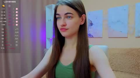 vikiberry online show from November 13, 10:03 am