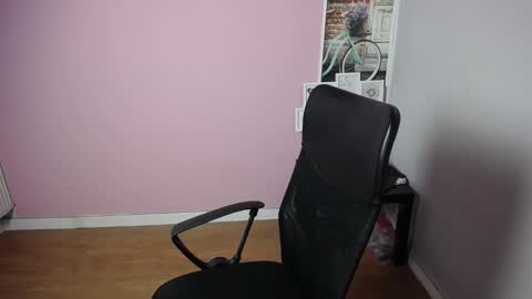 Snapshot of viktoria_lovely chatting on September 16, 6:43 am viktoria_lovely online show from September 16, 6:43 am