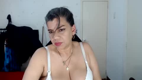 VIKY ADAMS online show from March 7, 1:53 am