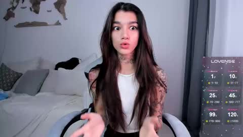 vinkitinkii online show from September 26, 7:39 am