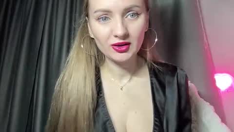 Funny  girl online show from October 27, 2:18 am