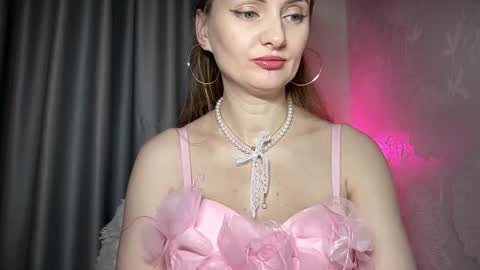 Funny  girl online show from November 26, 7:59 pm