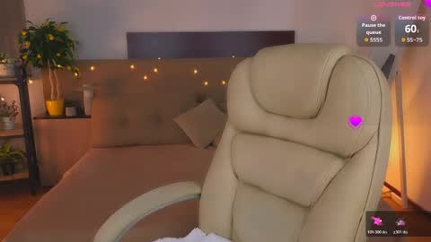 Viola online show from April 10, 8:37 pm