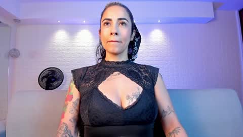 Violett  Everyday From 0530 to 1430 Col Time online show from February 6, 10:58 am