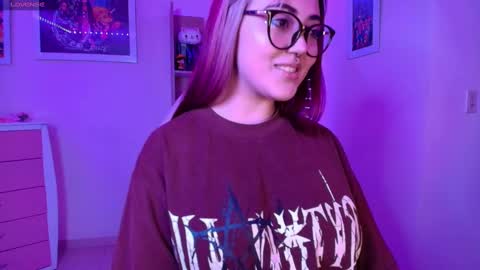 violet online show from March 10, 3:45 am