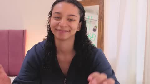 violet__15 online show from March 18, 12:10 pm