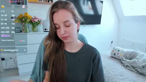 Violet online show from March 30, 1:22 pm