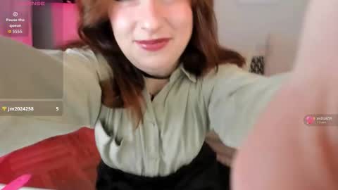 VIOLET online show from November 10, 3:40 pm