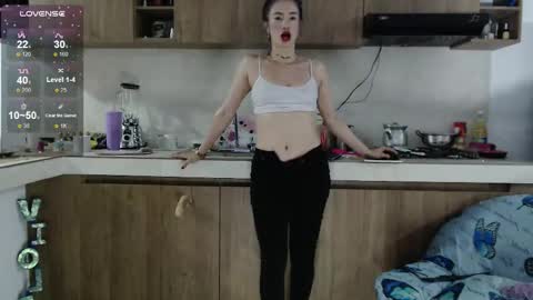 Snapshot of violet_sweet_23 chatting on October 24, 4:30 am violet-sweet-23 online show from October 24, 4:30 am