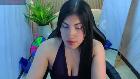 Violet online show from June 8, 7:58 pm