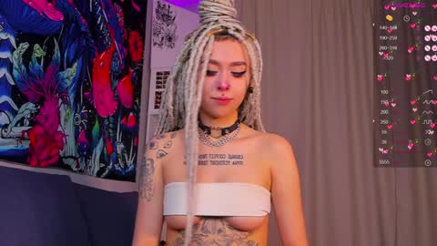 Violet online show from January 11, 5:31 am