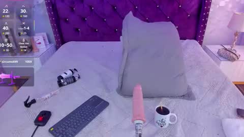 violeta_medina online show from September 19, 11:09 am