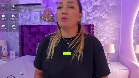 violeta_medina online show from September 18, 10:58 am