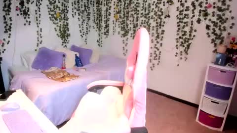 Snapshot of violeta_milleer chatting on October 23, 4:13 pm Violeta online show from October 23, 4:13 pm