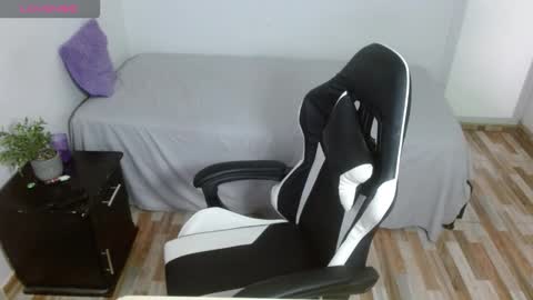 violeta online show from December 15, 3:28 pm