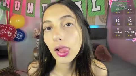 violetaa_foxx_ online show from June 19, 8:34 pm