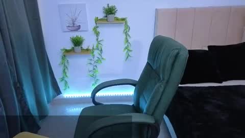 VioletaMedusa online show from September 12, 11:18 am