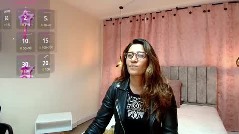 VIOLETA online show from February 25, 1:00 pm