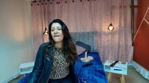 VIOLETA online show from October 20, 2:42 pm