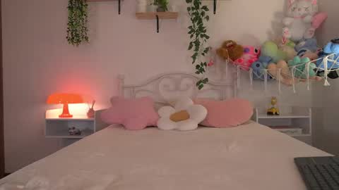 violeth___ online show from May 27, 1:08 pm