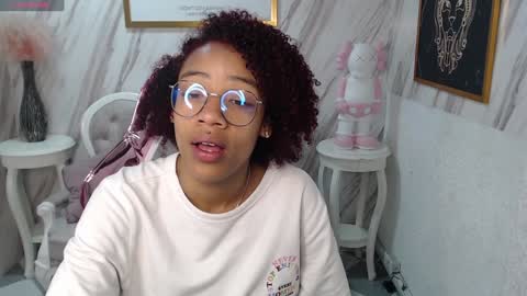 violeth_b online show from December 26, 12:38 pm