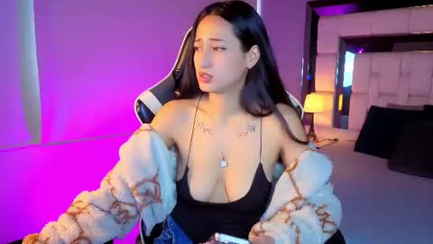 violetskinny online show from July 2, 8:37 pm