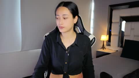 violetskinny online show from April 2, 9:34 pm