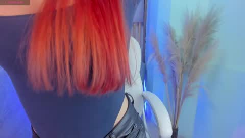 VioletSky  online show from April 19, 5:51 am