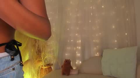 violett23_ online show from November 27, 12:13 am