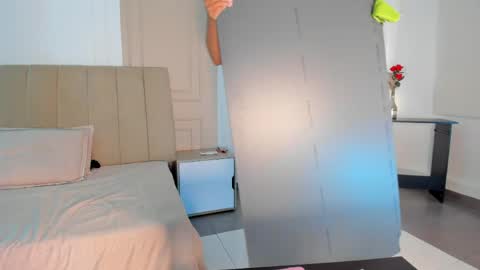 violetta_bold online show from April 15, 12:17 pm