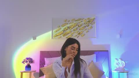 violetta_finch online show from April 23, 12:40 pm