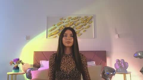 violetta_finch online show from June 28, 12:23 pm