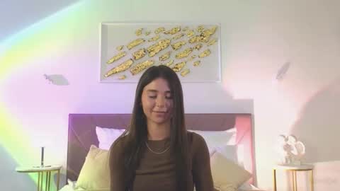 violetta_finch online show from December 3, 10:39 am