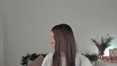 violetta_finch online show from January 19, 8:07 am