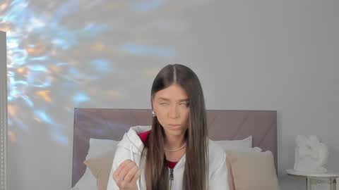 violetta_finch online show from March 11, 10:07 am