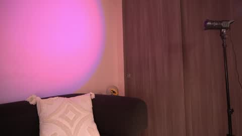 violetta independent model online show from June 18, 2:24 am