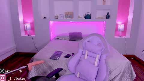 ViolettaBaker online show from February 10, 7:07 pm