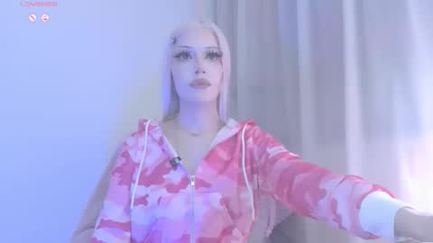 Violett online show from March 1, 6:57 am