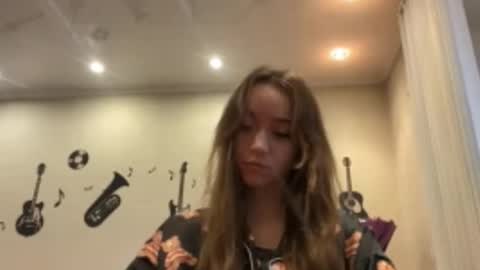 Mira online show from December 3, 5:43 am